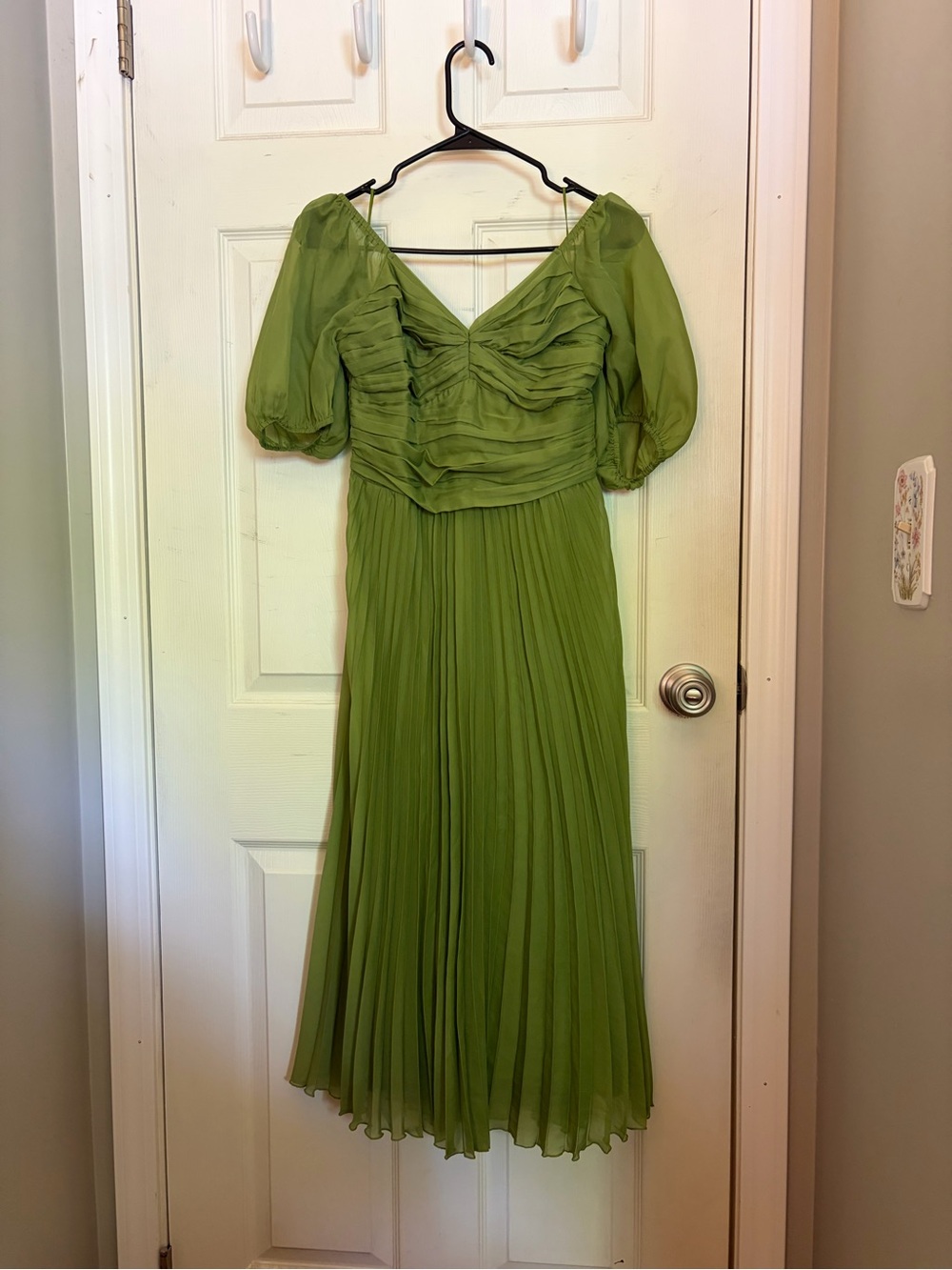 Abercrombie & Fitch | Green Midi Semi-Formal Dress | Small
